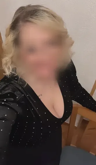 Amelia, 37