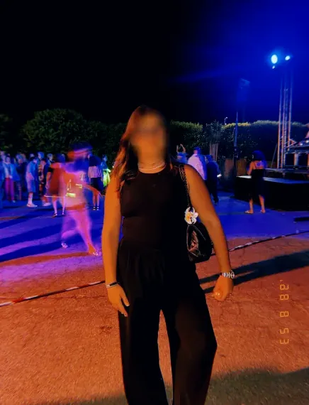 Amelia, 18