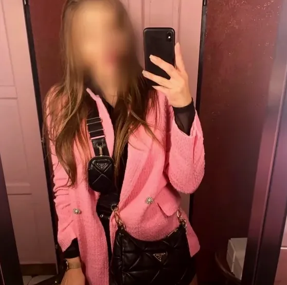 Charlotte, 33