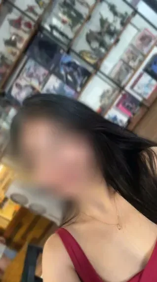 Freya, 28