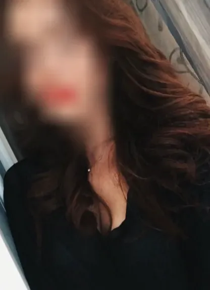 Isobel, 31