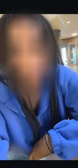 Lara, 30