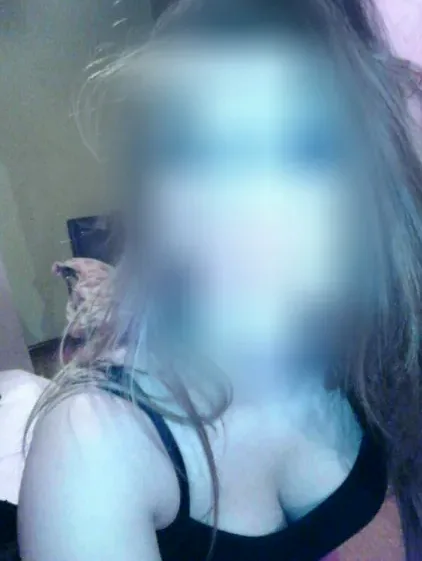 Molly, 25