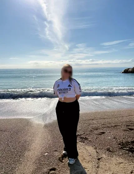 Niamh, 20
