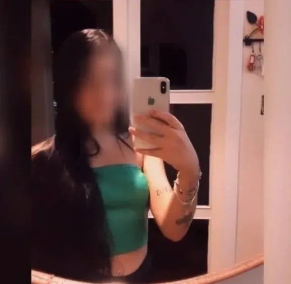 Rachel, 20
