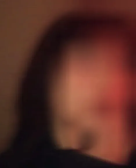 Sophie, 19